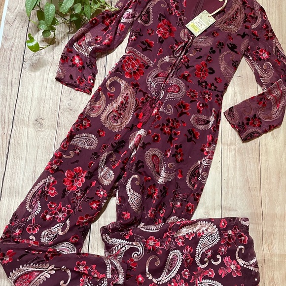 Chelsea & Violet Pants - Chelsea & Violet paisley jumpsuit SZ medium NWT